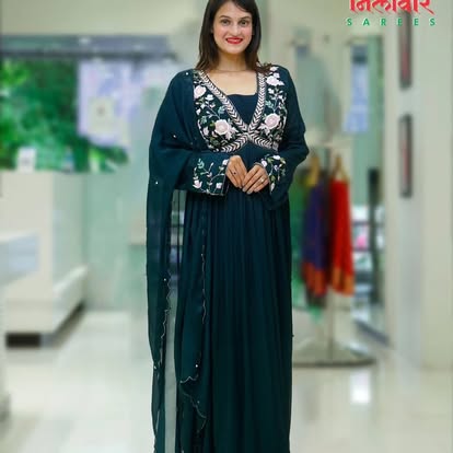 Silk saree category icon showing draped silk fabric